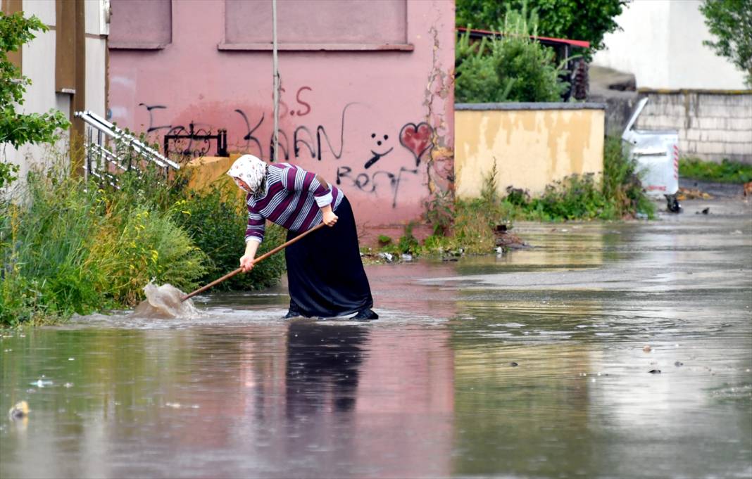 Yaz ortasında bir ilimizi sel aldı 5